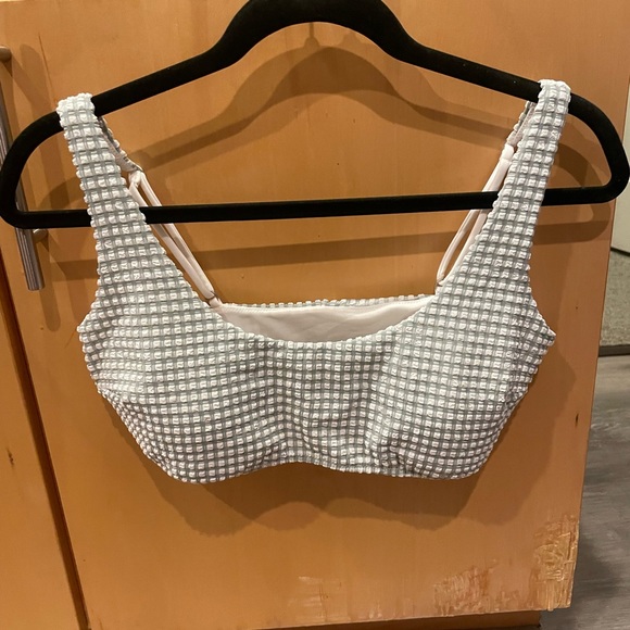 Light green and white Abercrombie and fitch bra-let - Picture 2 of 2